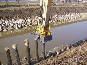 Vibro plošče / nabijači, Ostali NABIJAČ + KLAŠČE  