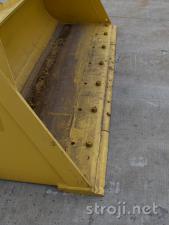 Deli in dodatna oprema, KOMATSU