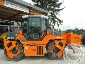 valjarji hamm dv 85 vv with chip spreader