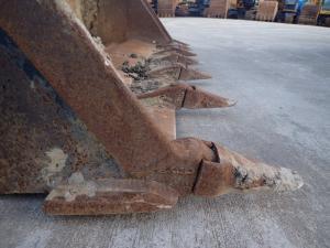 Deli in dodatna oprema, VOLVO