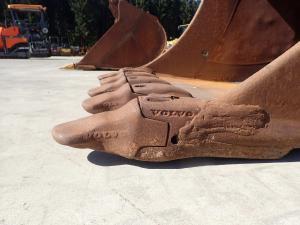 Deli in dodatna oprema, VOLVO