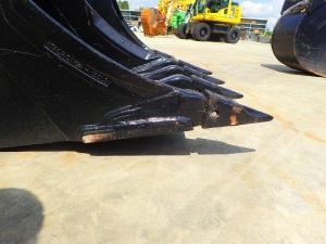 Deli in dodatna oprema, LIEBHERR