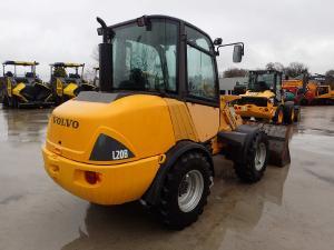 nakladalci volvo l 20 b