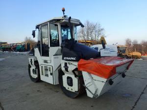 Valjarji tandem valjar, DYNAPAC CG 233 HF
