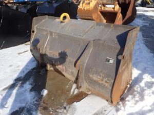 deli in dodatna oprema volvo 