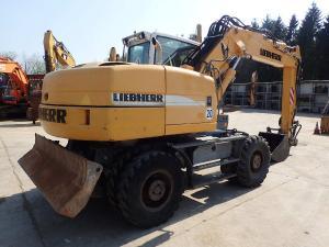 bagri na kolesih liebherr a 316