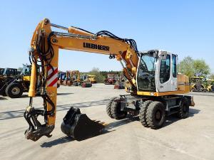 Bagri na kolesih, LIEBHERR A 316