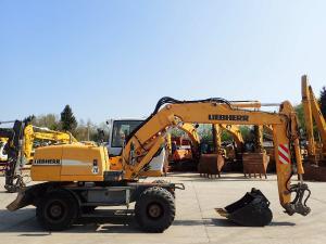Bagri na kolesih, LIEBHERR A 316