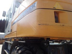 Bagri na kolesih, LIEBHERR A 316