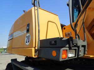 Bagri na kolesih, LIEBHERR A 316