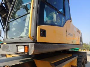 Bagri na kolesih, VOLVO EW 180 C