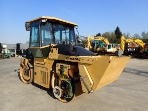 Valjarji tandem valjar, DYNAPAC CG 233 HF