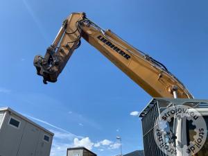 Bagri goseničarji, LIEBHERR 926