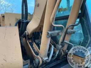 Bagri goseničarji, CASE 888B - 18 TON