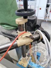 deli in dodatna oprema ostali podajalna naprava na 3 kolesa 