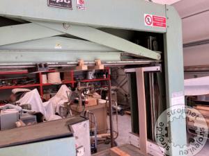 Stiskalnice Korpusna stiskalnica, Ostali Hidravlična korpusna stiskalnica 