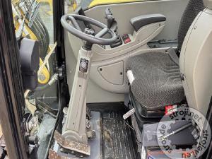 Bagri na kolesih, YANMAR B95W - POWERTILT - 3X ŽLICA - 4715 UR