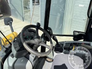 Nakladalci, CATERPILLAR 907 H2 - 2013 LETNIK - 5770 UR