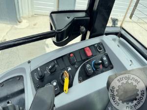 Nakladalci, CATERPILLAR 907 H2 - 2013 LETNIK - 5770 UR