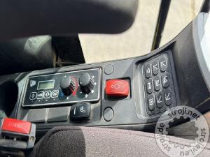 Bagri na kolesih, JCB JS175W - 2019 LETNIK - 6640 UR - STABILIZATORJI